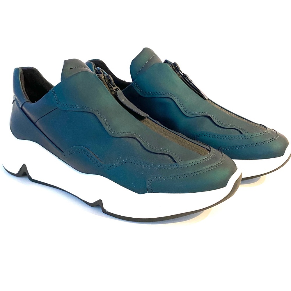 Ecco Chunky Zip Sneaker in emerald green- worn 3x